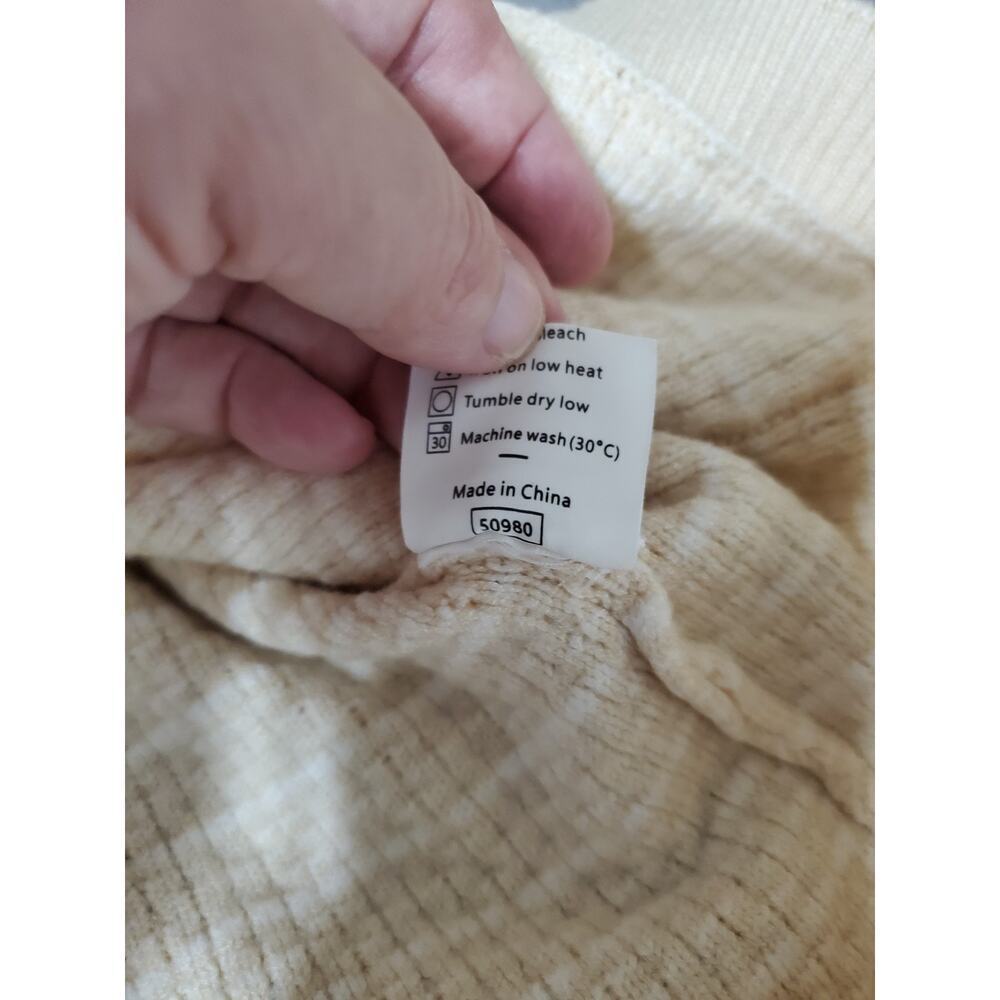 Women’s Beige Button-Front Cardigan Sweater – Textured Grid Pattern – Size XL - Picture 8 of 12